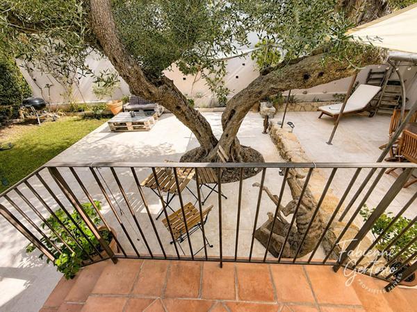 Toulon - Bastide provençale sur terrain de 551m2