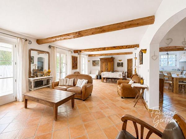 Toulon - Bastide provençale sur terrain de 551m2