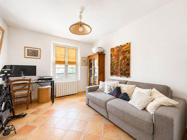 Toulon - Bastide provençale sur terrain de 551m2