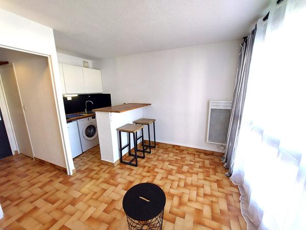 A louer à l'année en meublé La Grande Motte 1 pièce(s) 18.31 m2
