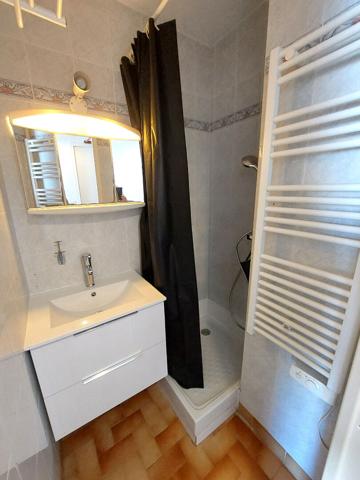 A louer à l'année en meublé La Grande Motte 1 pièce(s) 18.31 m2