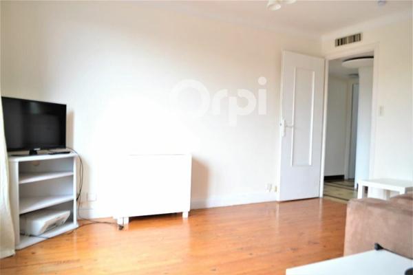 Appartement à louer    3 pièces •    Chambéry