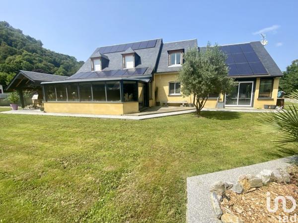 Maison traditionnelle 6 pièces de 212 m² à Asté (65200)