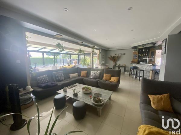 Maison traditionnelle 6 pièces de 212 m² à Asté (65200)