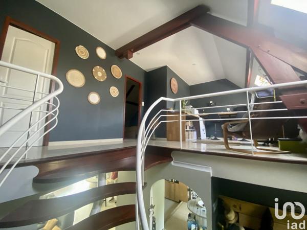 Maison traditionnelle 6 pièces de 212 m² à Asté (65200)