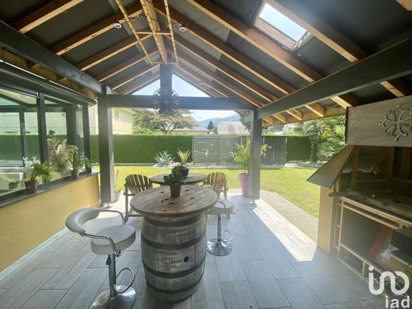 Maison traditionnelle 6 pièces de 212 m² à Asté (65200)