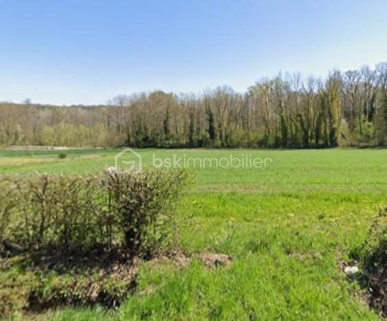 Terrain de 1 530 m²