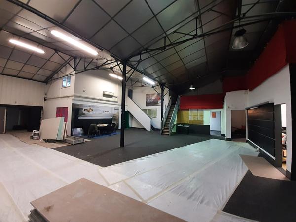 LOCAL COMMERCIAL 300m² - Axe TRES PASSANT - ATLANTIS SAINT-HERBLAIN
