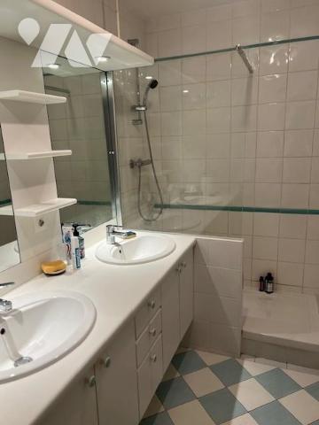 VANNES - LE BONDON  - DERNIER ETAGE TERRASSE 38M2