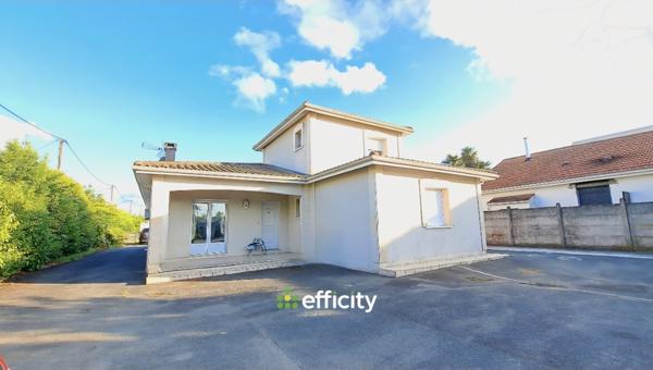 Maison
         5 pièces
        - 140 m² 580 000 € *