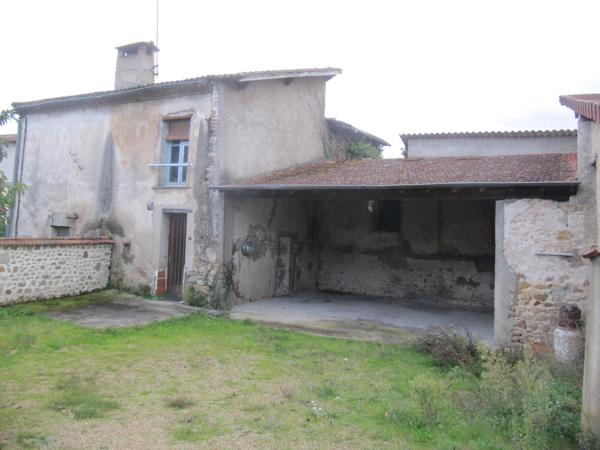 Maison d'habitation à rénover.