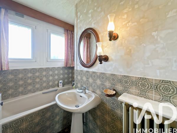 Maison à vendre 4 pièces 66,09 m² Saint-Clément