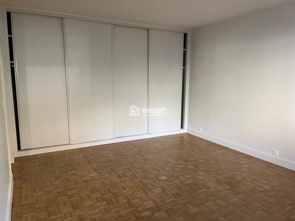 Location Studio 35 m² - Paris 75016