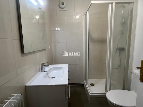 Location Studio 35 m² - Paris 75016