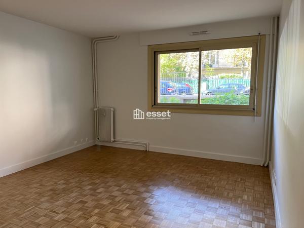 Location Studio 35 m² - Paris 75016