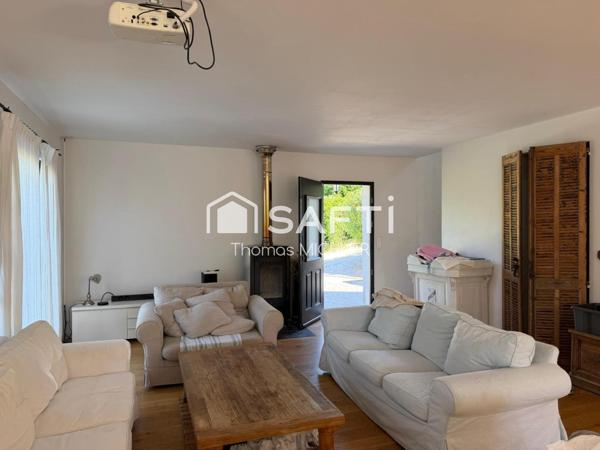 Maison de caractère en bon état à Vence quartier proche La Sine