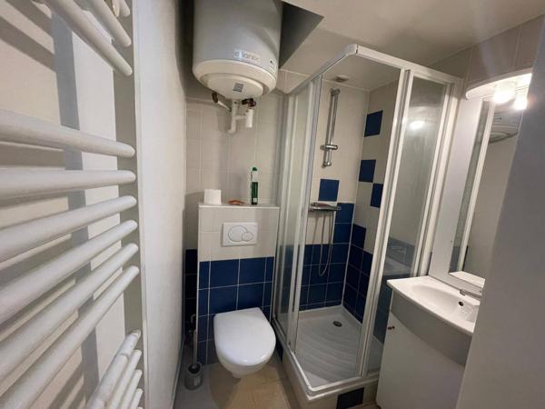 CHARMANT STUDIO LUMINEUX QUARTIER RECHERCHE