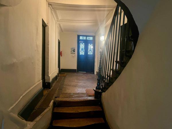 CHARMANT STUDIO LUMINEUX QUARTIER RECHERCHE