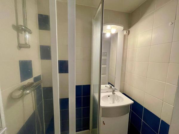 CHARMANT STUDIO LUMINEUX QUARTIER RECHERCHE