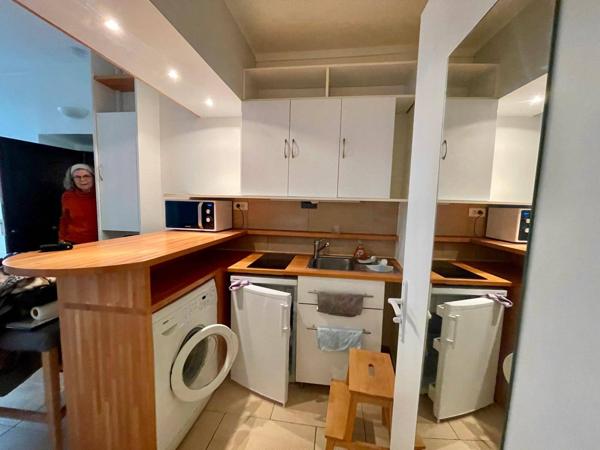 CHARMANT STUDIO LUMINEUX QUARTIER RECHERCHE