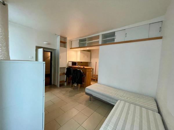 CHARMANT STUDIO LUMINEUX QUARTIER RECHERCHE