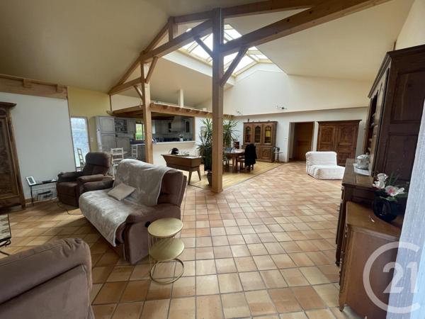 Maison à vendre  6 pièces - 154,47 m2 CHAMPDENIERS ST DENIS - 79