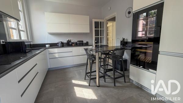 Maison à vendre 10 pièces 176 m² Roissy-en-Brie