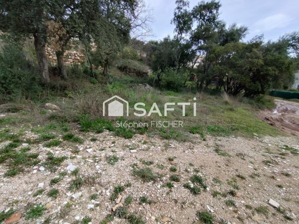 Terrain de 1200M2 Constructible