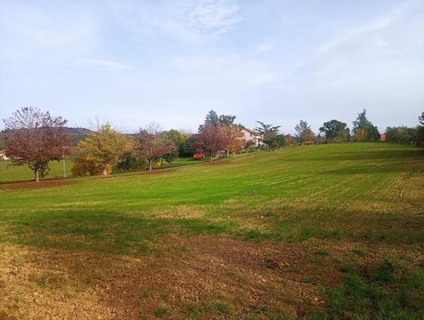 Carlus en Exclusifvité! : Magnifique Terrain à bâtir de 855 m2