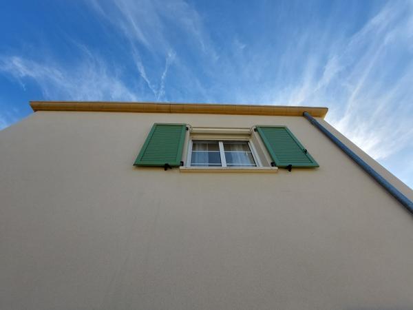 Maison
         5 pièces
        - 140 m² Bien prestige 475 000 € *