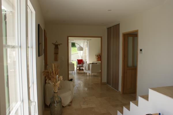 Maison
         5 pièces
        - 140 m² Bien prestige 475 000 € *