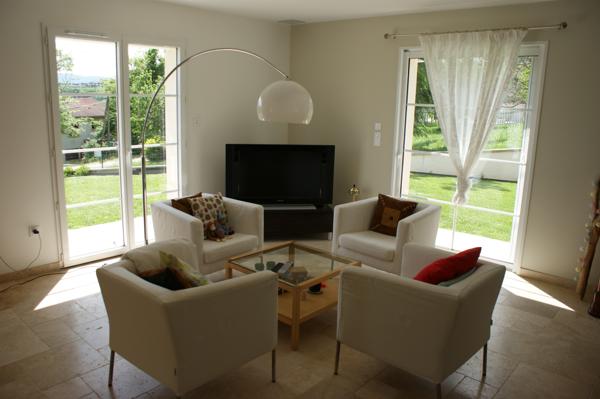 Maison
         5 pièces
        - 140 m² Bien prestige 475 000 € *