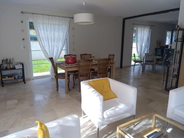 Maison
         5 pièces
        - 140 m² Bien prestige 475 000 € *