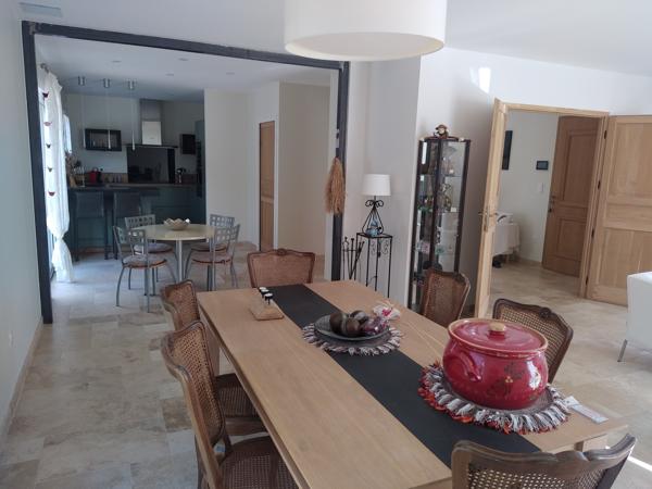 Maison
         5 pièces
        - 140 m² Bien prestige 475 000 € *