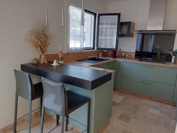 Maison
         5 pièces
        - 140 m² Bien prestige 475 000 € *