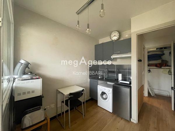 Appartement à SAINT-ETIENNE, 42100 - 1 pièce 25m²