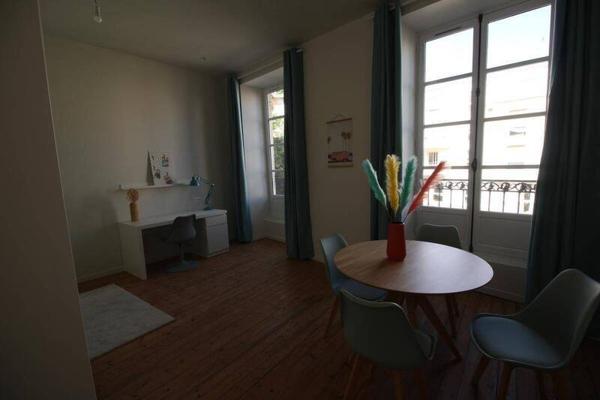 Appartement 1 pièce - 44000 Nantes -  VIARME