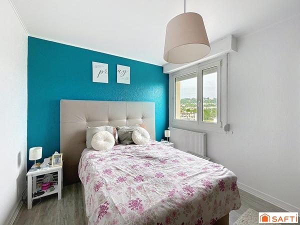 Très beau T2 au dernier étage dans copro sécurisée