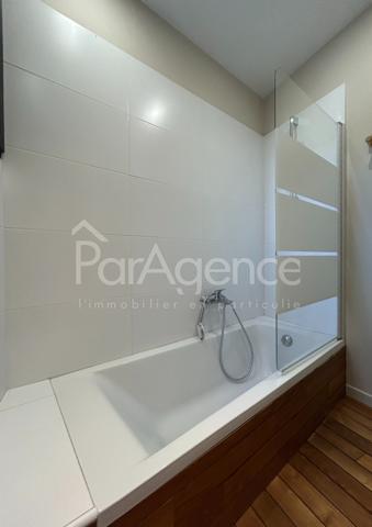 Maison avec piscine chauffée et jardin Saint-Palais-sur-Me