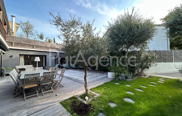 Maison avec piscine chauffée et jardin Saint-Palais-sur-Me