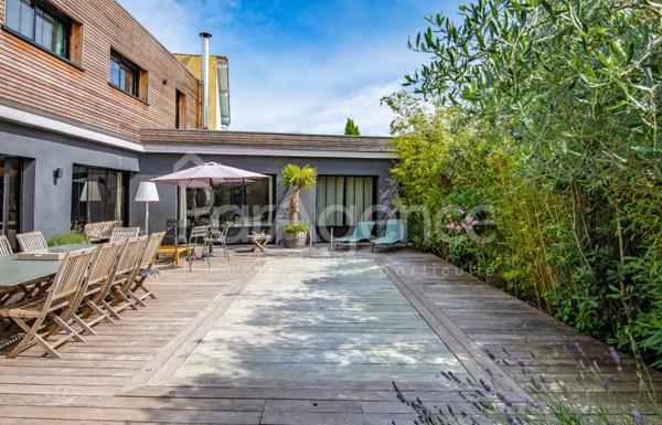 Maison avec piscine chauffée et jardin Saint-Palais-sur-Me