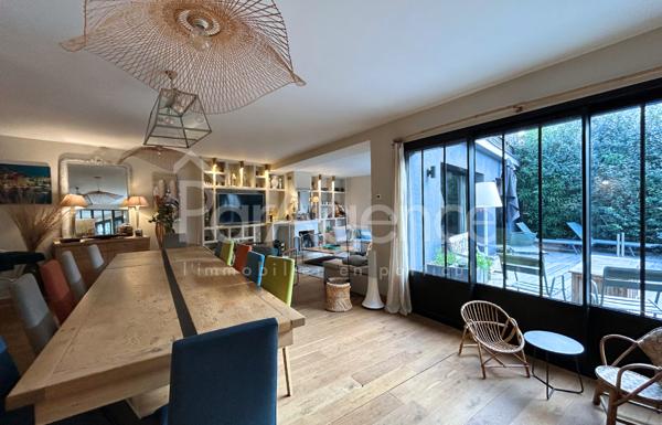 Maison avec piscine chauffée et jardin Saint-Palais-sur-Me