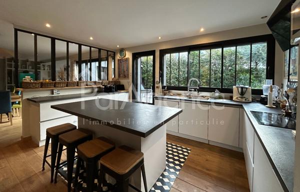 Maison avec piscine chauffée et jardin Saint-Palais-sur-Me