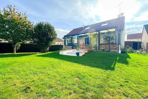 Maison à NEUVILLE-SUR-SARTHE, 72190 - 5 pièces 116m²