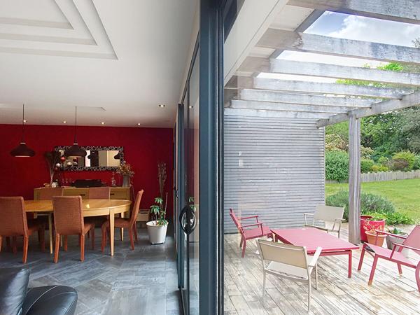 Maison d'Exception à Vendre à Fleury-sur-Orne - 5 Pièces, 155 m², Terrain 1125 m²