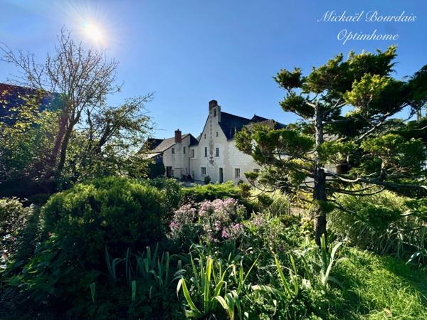 Maison familiale de caractère – 208 m² habitables – Dépendances + 300 m² – Les Bois d’Anjou (49250)