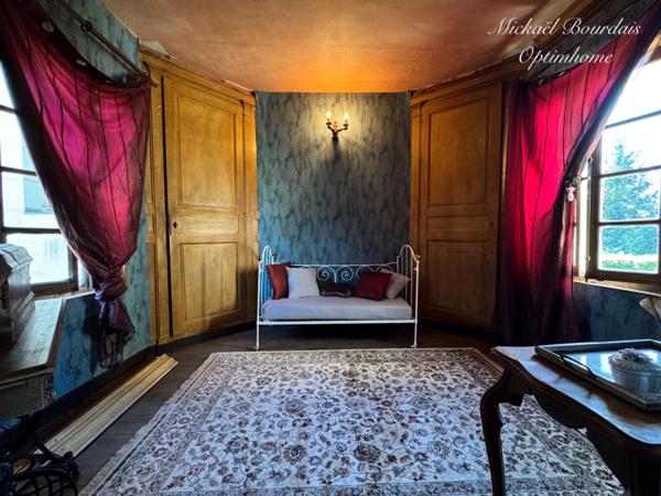 Maison familiale de caractère – 208 m² habitables – Dépendances + 300 m² – Les Bois d’Anjou (49250)