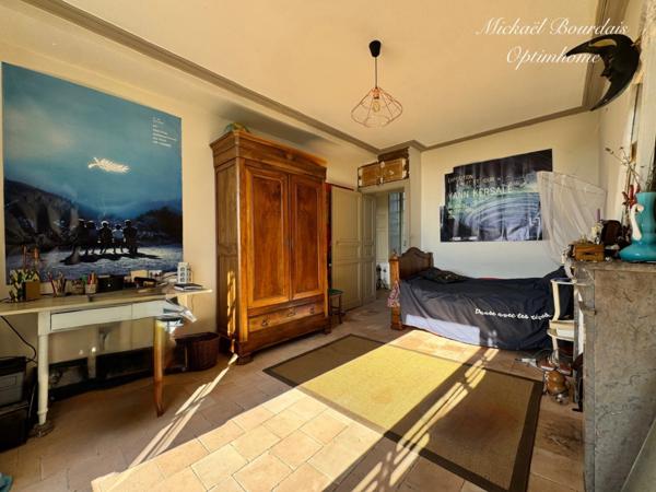 Maison familiale de caractère – 208 m² habitables – Dépendances + 300 m² – Les Bois d’Anjou (49250)