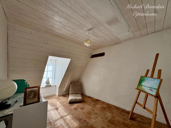 Maison familiale de caractère – 208 m² habitables – Dépendances + 300 m² – Les Bois d’Anjou (49250)