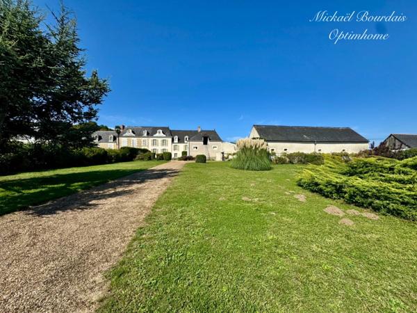 Maison familiale de caractère – 208 m² habitables – Dépendances + 300 m² – Les Bois d’Anjou (49250)